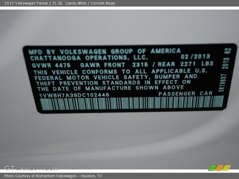 Candy White / Cornsilk Beige 2013 Volkswagen Passat 2.5L SE