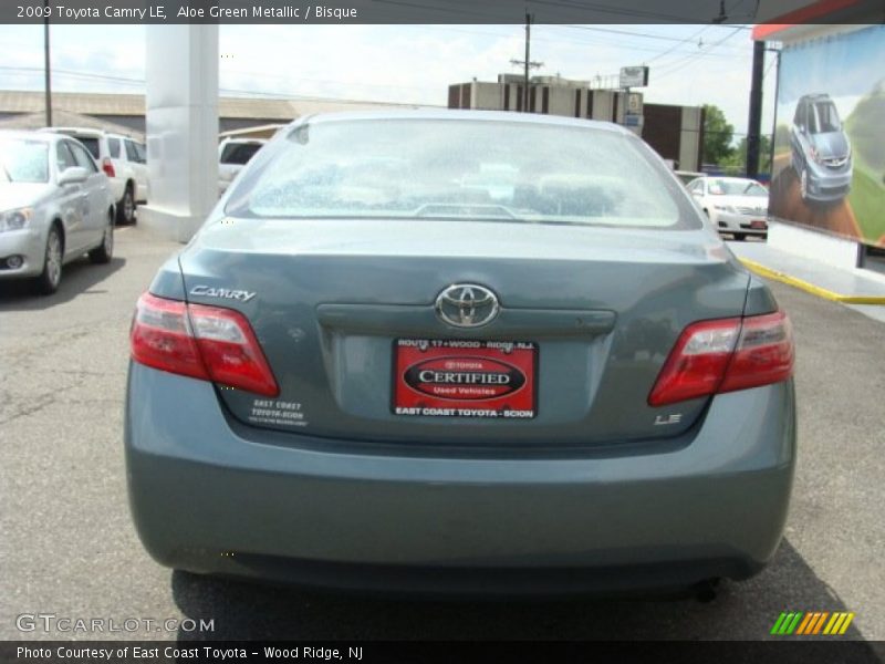 Aloe Green Metallic / Bisque 2009 Toyota Camry LE
