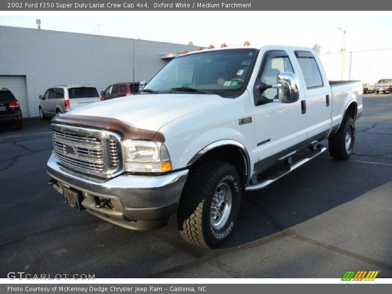 Oxford White / Medium Parchment 2002 Ford F350 Super Duty Lariat Crew Cab 4x4