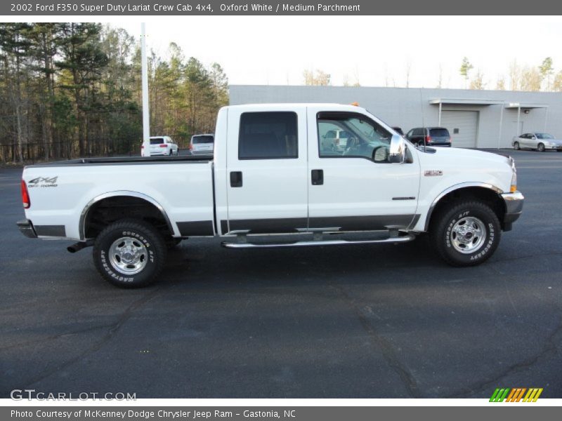 Oxford White / Medium Parchment 2002 Ford F350 Super Duty Lariat Crew Cab 4x4