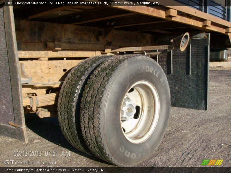 Summit White / Medium Gray 2006 Chevrolet Silverado 3500 Regular Cab 4x4 Stake Truck