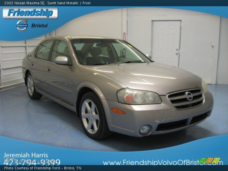 Sunlit Sand Metallic / Frost 2002 Nissan Maxima SE