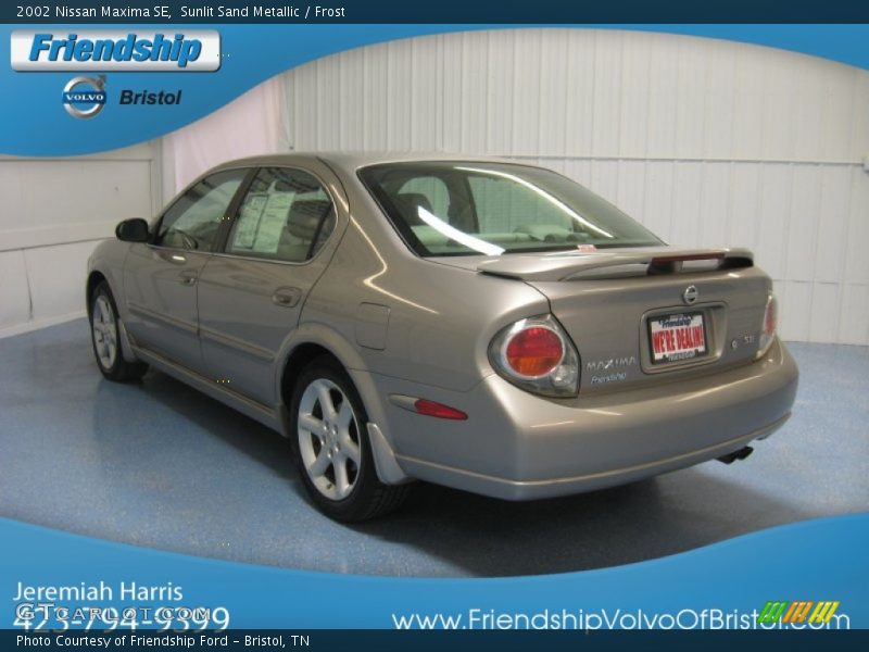 Sunlit Sand Metallic / Frost 2002 Nissan Maxima SE