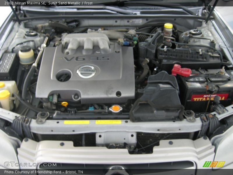 Sunlit Sand Metallic / Frost 2002 Nissan Maxima SE