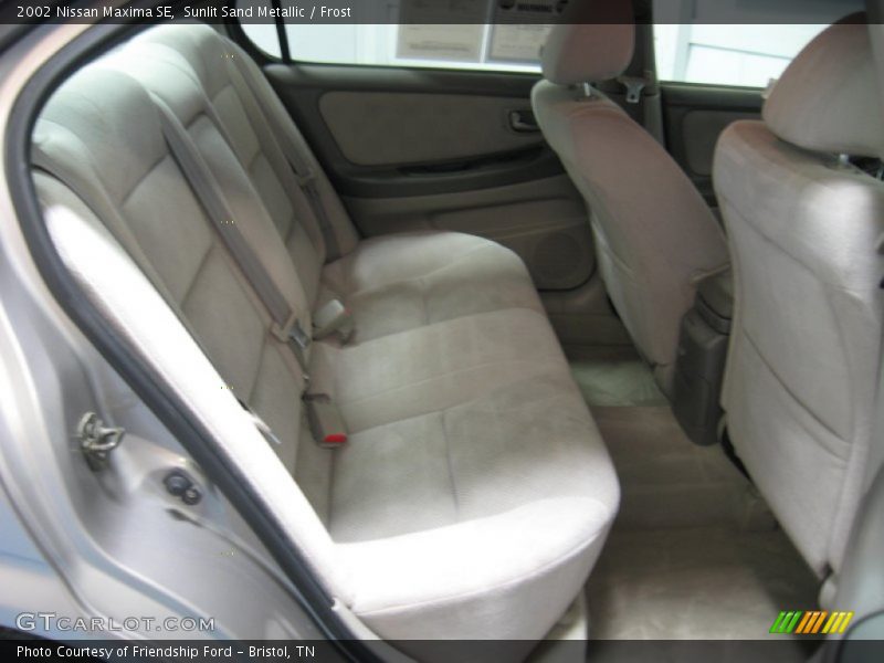 Sunlit Sand Metallic / Frost 2002 Nissan Maxima SE