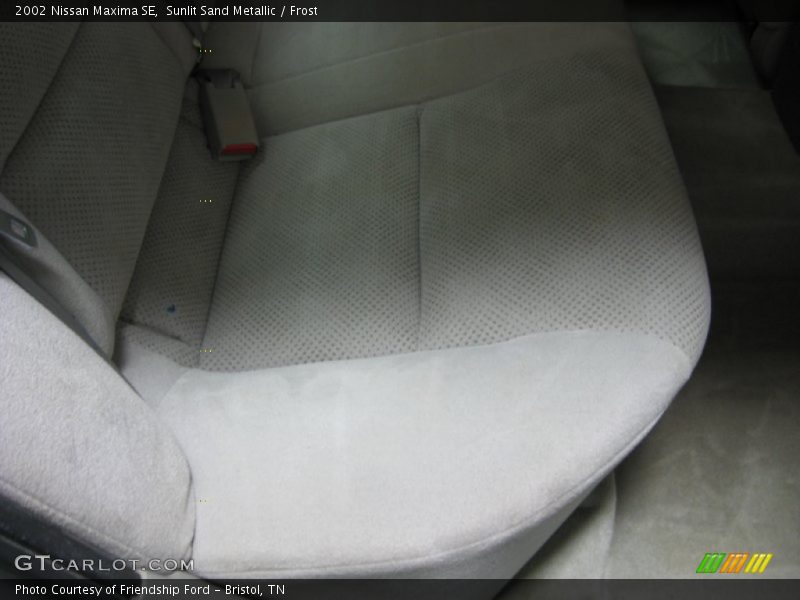 Sunlit Sand Metallic / Frost 2002 Nissan Maxima SE