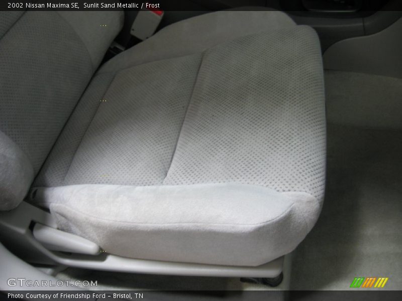 Sunlit Sand Metallic / Frost 2002 Nissan Maxima SE