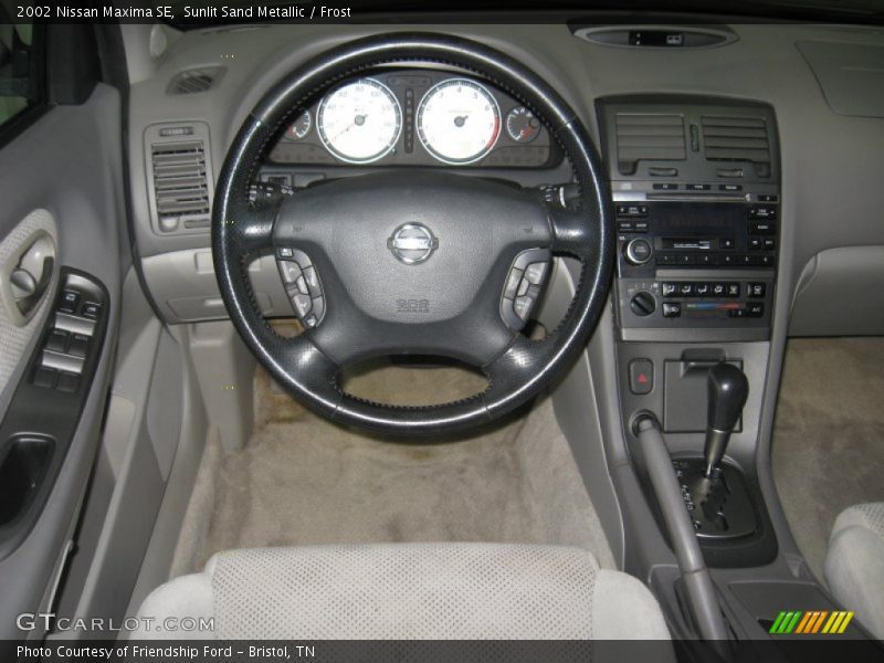 Sunlit Sand Metallic / Frost 2002 Nissan Maxima SE