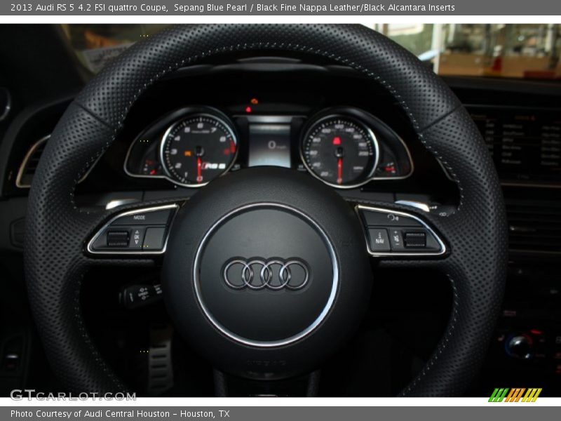  2013 RS 5 4.2 FSI quattro Coupe Steering Wheel