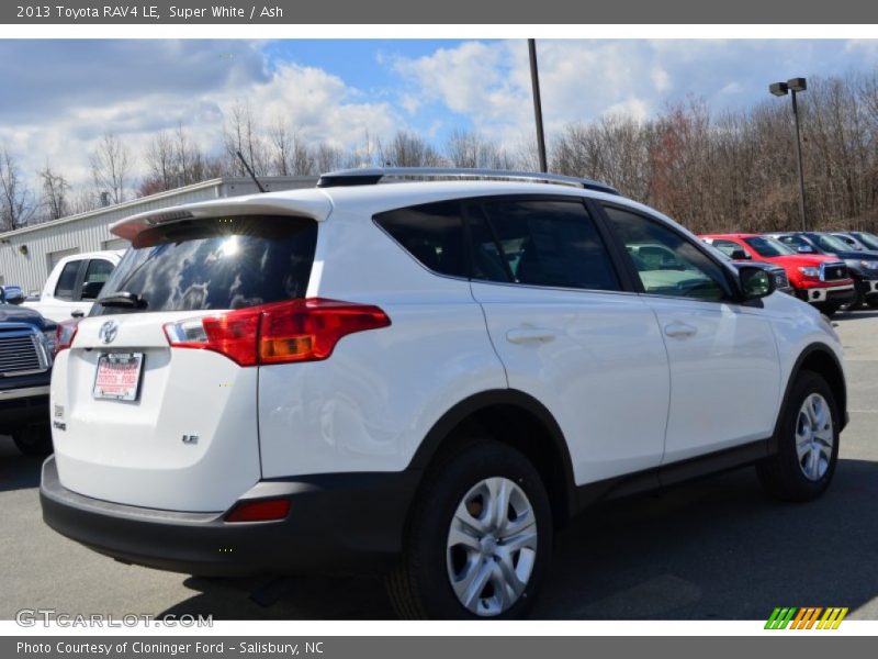 Super White / Ash 2013 Toyota RAV4 LE