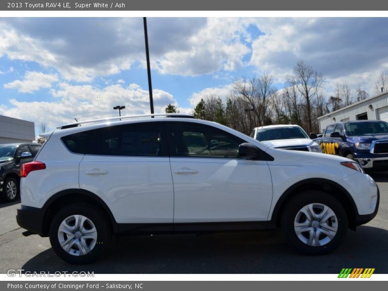 Super White / Ash 2013 Toyota RAV4 LE
