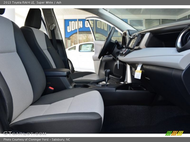 Super White / Ash 2013 Toyota RAV4 LE