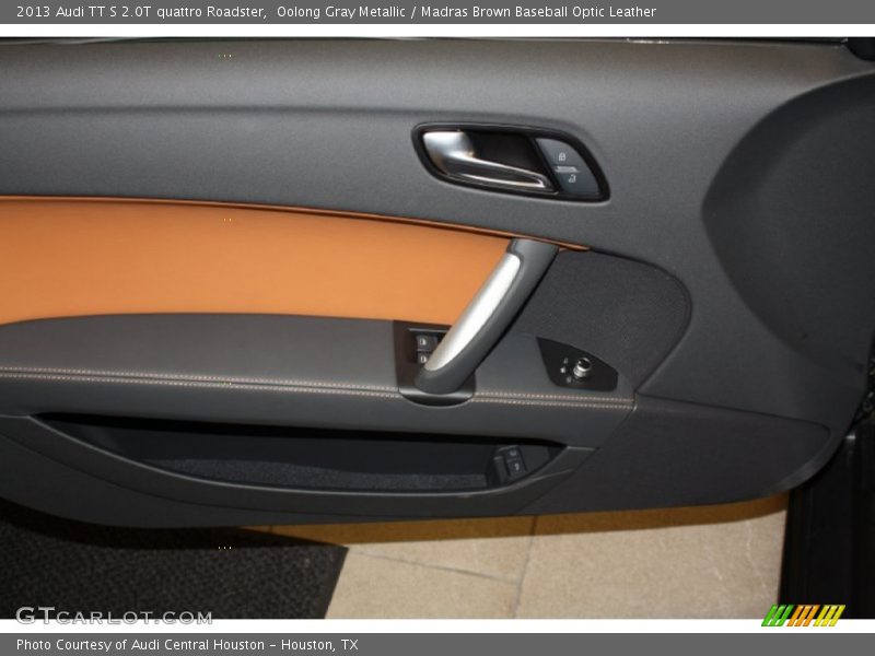 Door Panel of 2013 TT S 2.0T quattro Roadster