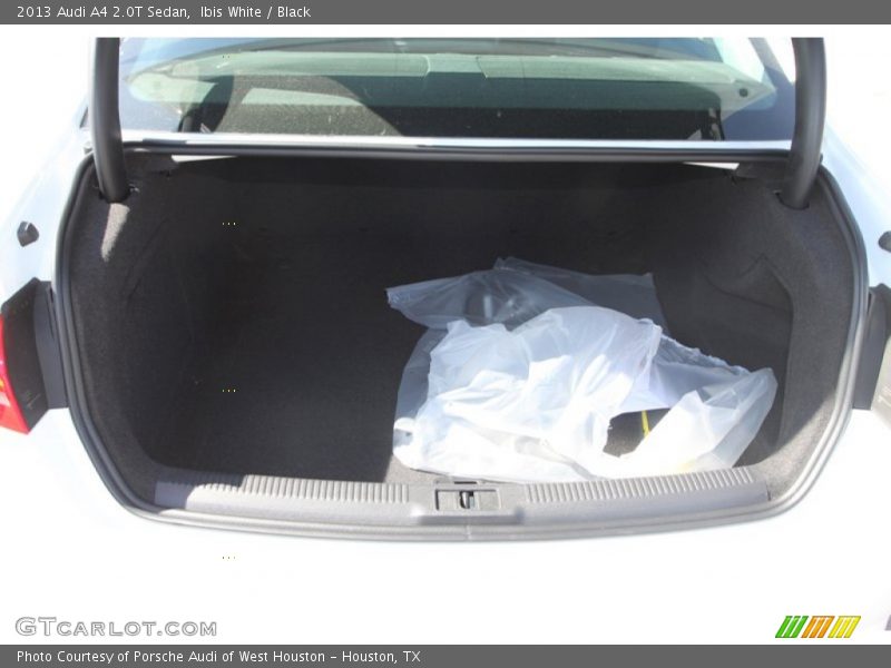Ibis White / Black 2013 Audi A4 2.0T Sedan