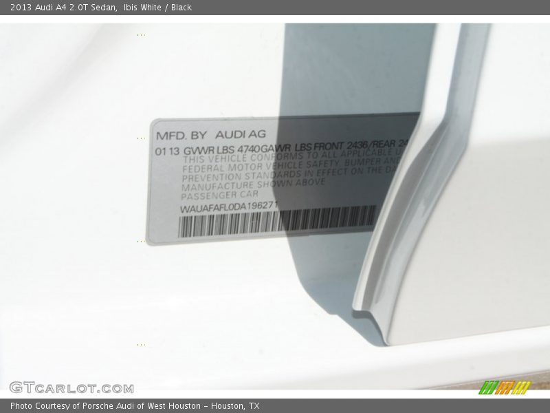 Ibis White / Black 2013 Audi A4 2.0T Sedan