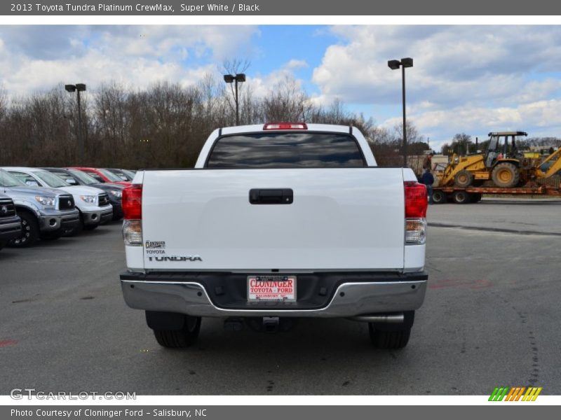 Super White / Black 2013 Toyota Tundra Platinum CrewMax