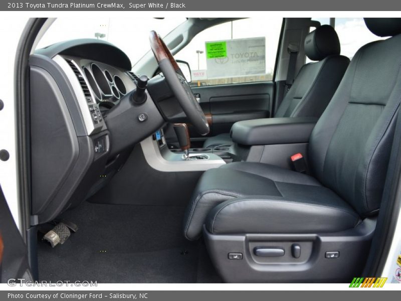 Super White / Black 2013 Toyota Tundra Platinum CrewMax