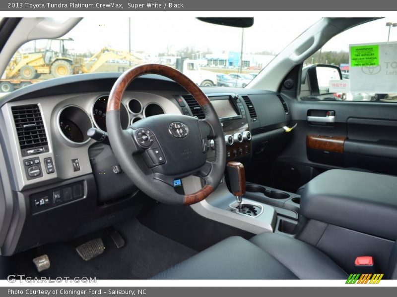 Super White / Black 2013 Toyota Tundra Platinum CrewMax