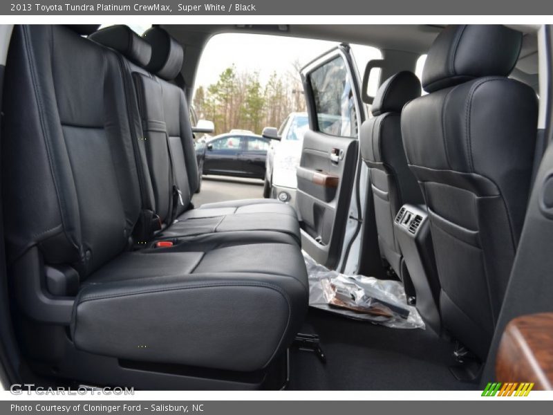 Super White / Black 2013 Toyota Tundra Platinum CrewMax