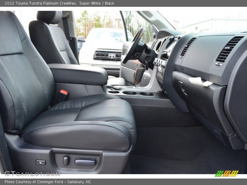 Super White / Black 2013 Toyota Tundra Platinum CrewMax