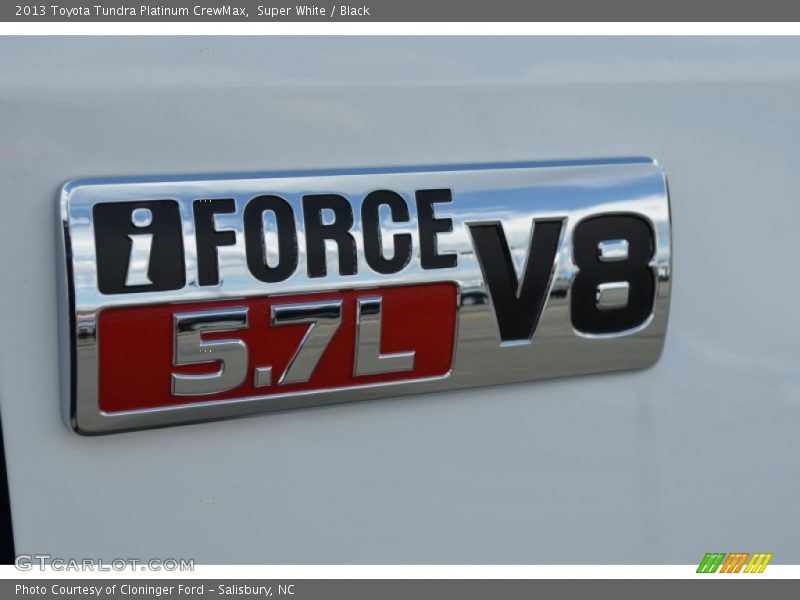 Super White / Black 2013 Toyota Tundra Platinum CrewMax