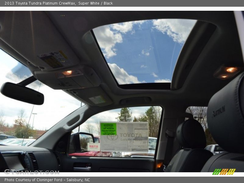 Super White / Black 2013 Toyota Tundra Platinum CrewMax