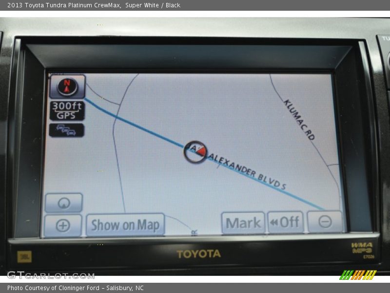 Super White / Black 2013 Toyota Tundra Platinum CrewMax