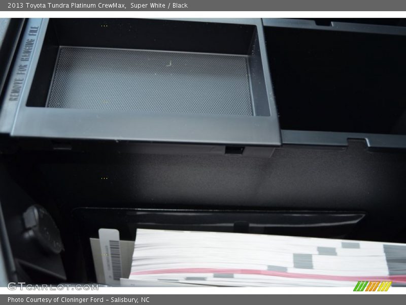 Super White / Black 2013 Toyota Tundra Platinum CrewMax