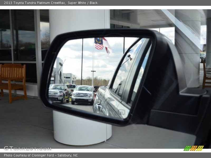 Super White / Black 2013 Toyota Tundra Platinum CrewMax
