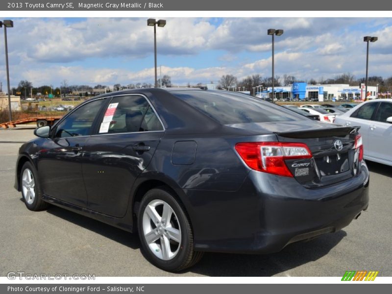 Magnetic Gray Metallic / Black 2013 Toyota Camry SE