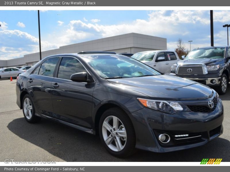 Magnetic Gray Metallic / Black 2013 Toyota Camry SE