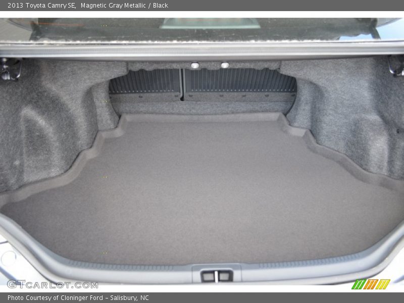 Magnetic Gray Metallic / Black 2013 Toyota Camry SE