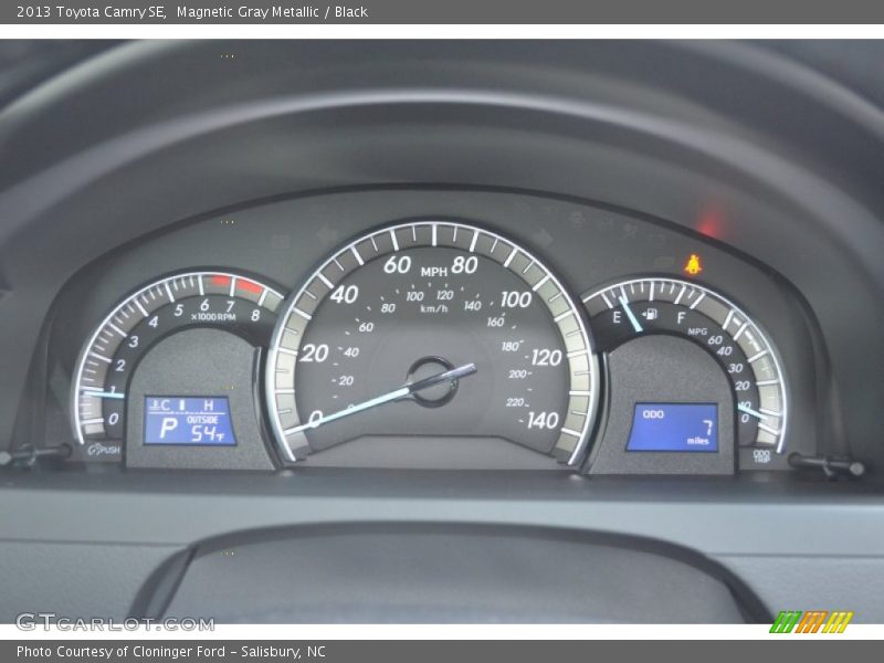 Magnetic Gray Metallic / Black 2013 Toyota Camry SE