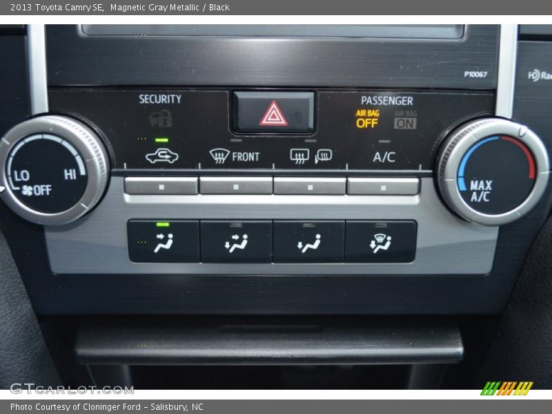 Magnetic Gray Metallic / Black 2013 Toyota Camry SE