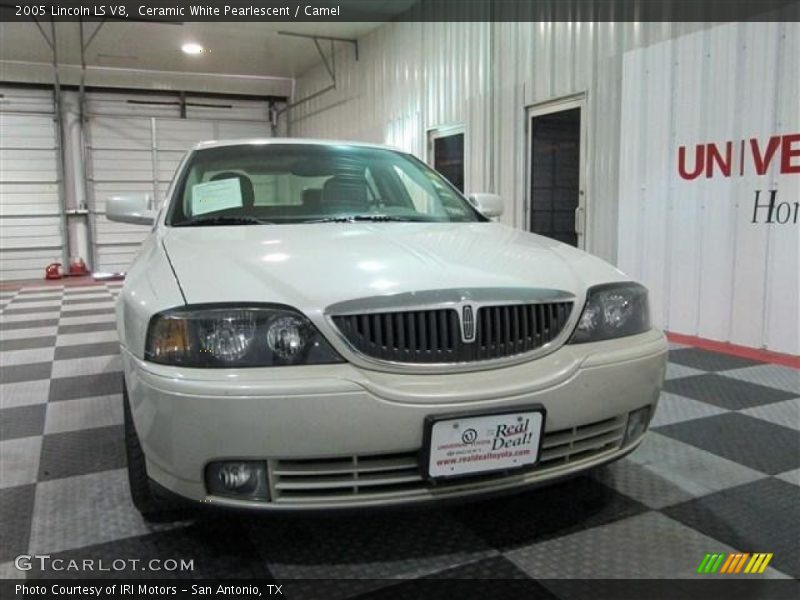 Ceramic White Pearlescent / Camel 2005 Lincoln LS V8