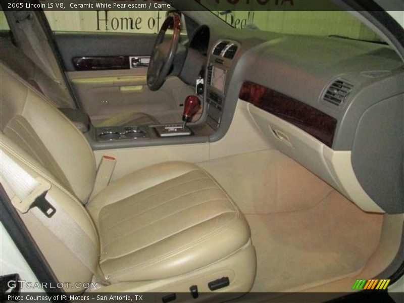 Ceramic White Pearlescent / Camel 2005 Lincoln LS V8