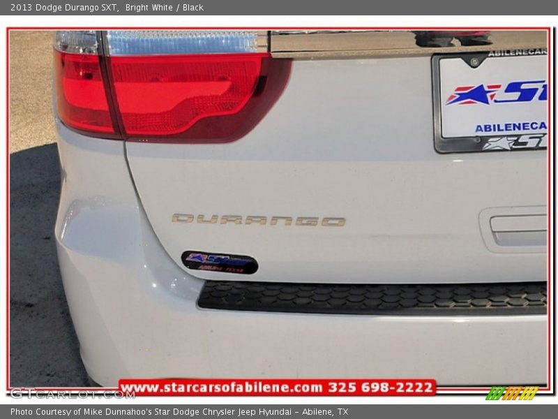 Bright White / Black 2013 Dodge Durango SXT