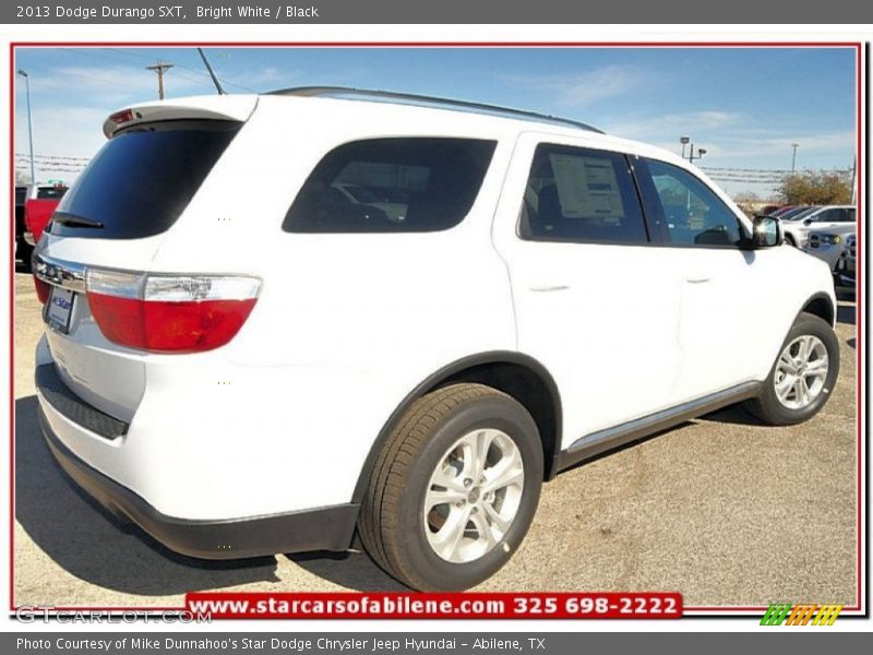 Bright White / Black 2013 Dodge Durango SXT