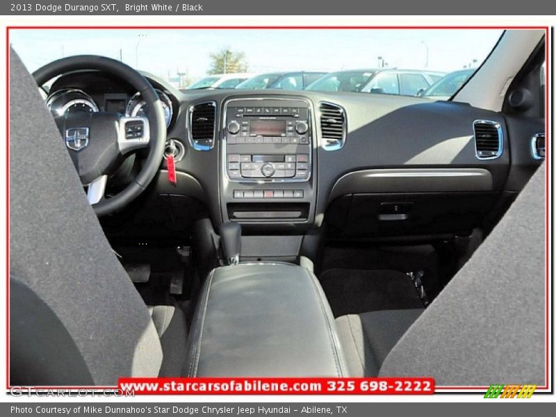 Bright White / Black 2013 Dodge Durango SXT