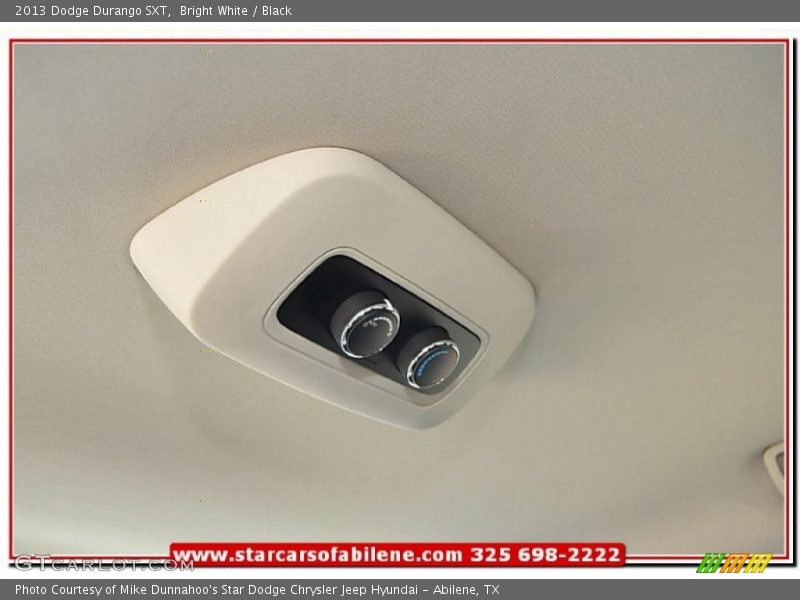 Bright White / Black 2013 Dodge Durango SXT