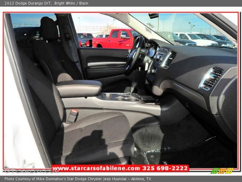 Bright White / Black 2013 Dodge Durango SXT