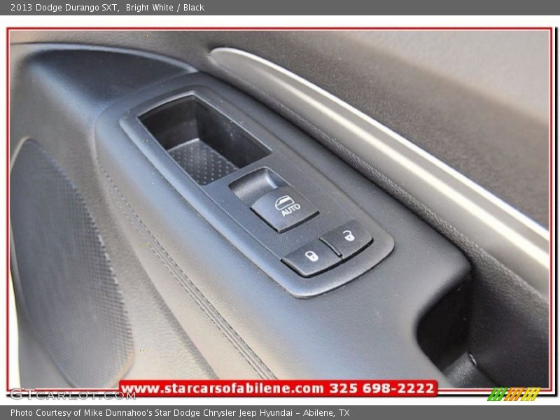 Bright White / Black 2013 Dodge Durango SXT