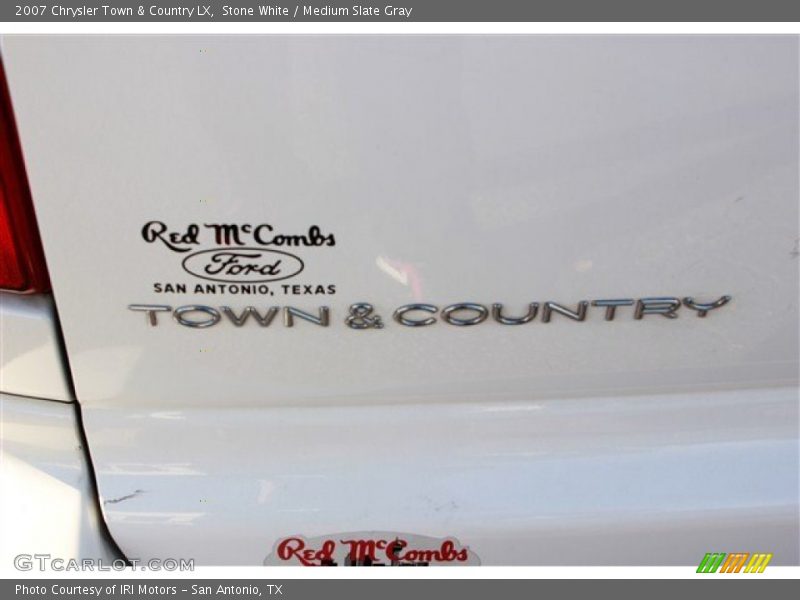 Stone White / Medium Slate Gray 2007 Chrysler Town & Country LX