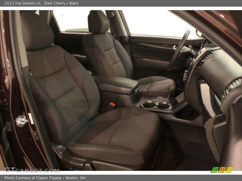 Dark Cherry / Black 2011 Kia Sorento LX