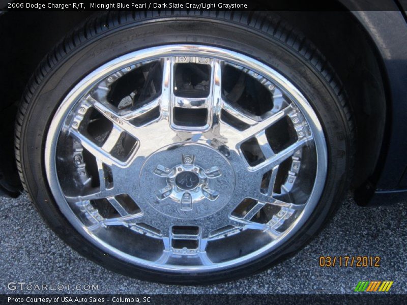 Custom Wheels of 2006 Charger R/T