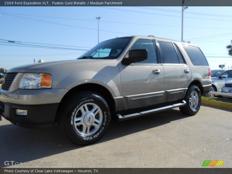 Pueblo Gold Metallic / Medium Parchment 2004 Ford Expedition XLT