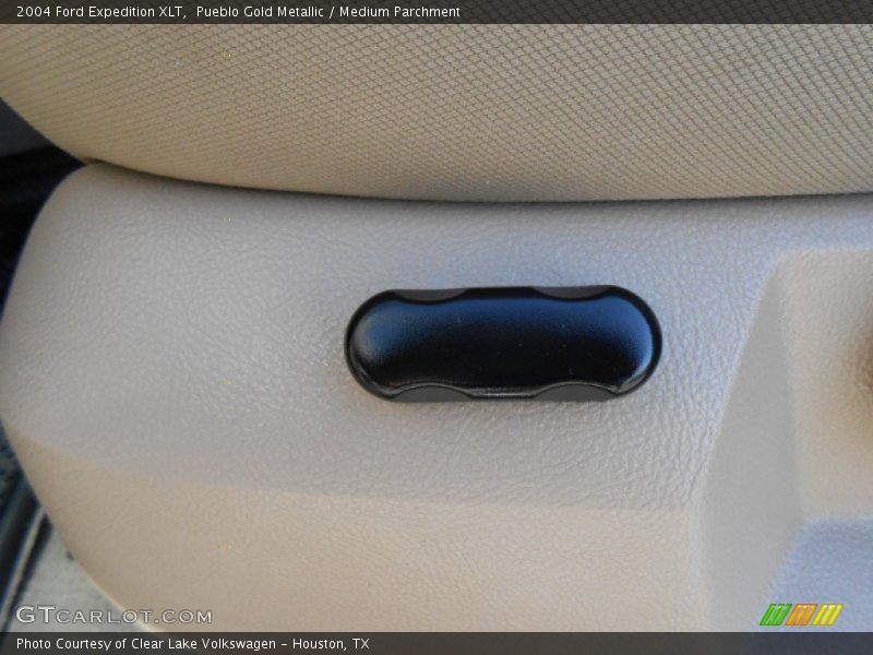 Pueblo Gold Metallic / Medium Parchment 2004 Ford Expedition XLT