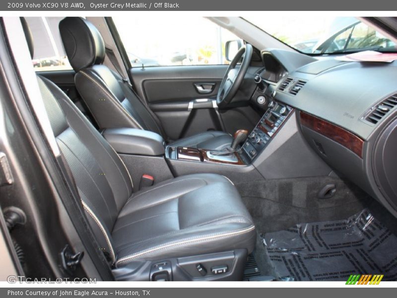 Front Seat of 2009 XC90 V8 AWD