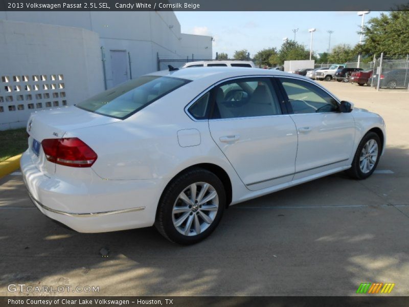 Candy White / Cornsilk Beige 2013 Volkswagen Passat 2.5L SEL