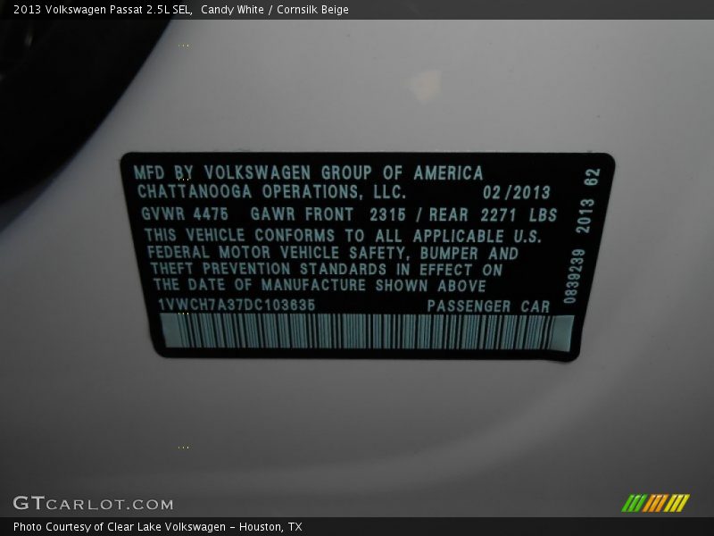 Candy White / Cornsilk Beige 2013 Volkswagen Passat 2.5L SEL